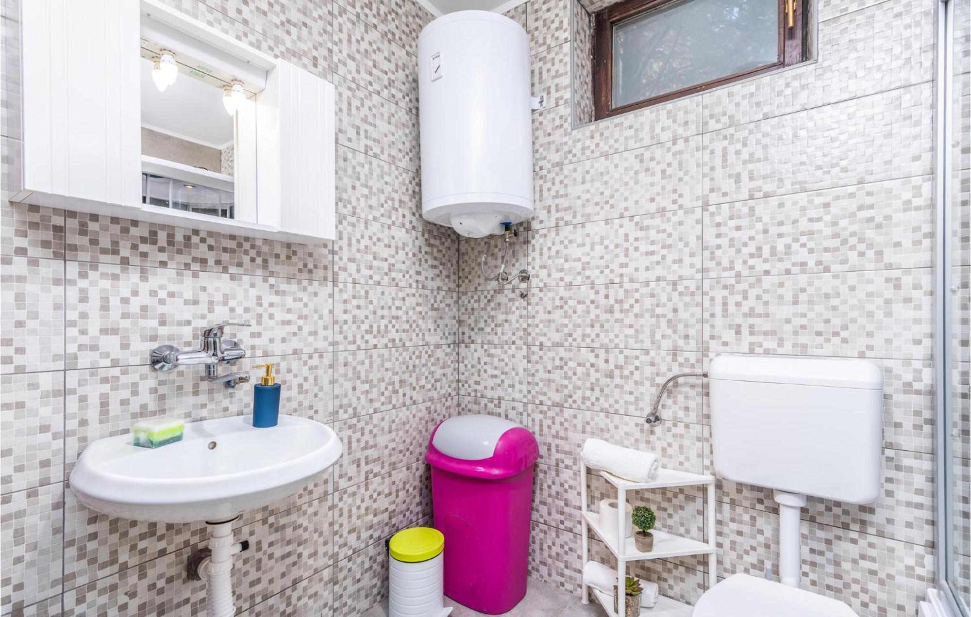 Gorgeous Apartment In Krk With Kitchen Крк Экстерьер фото