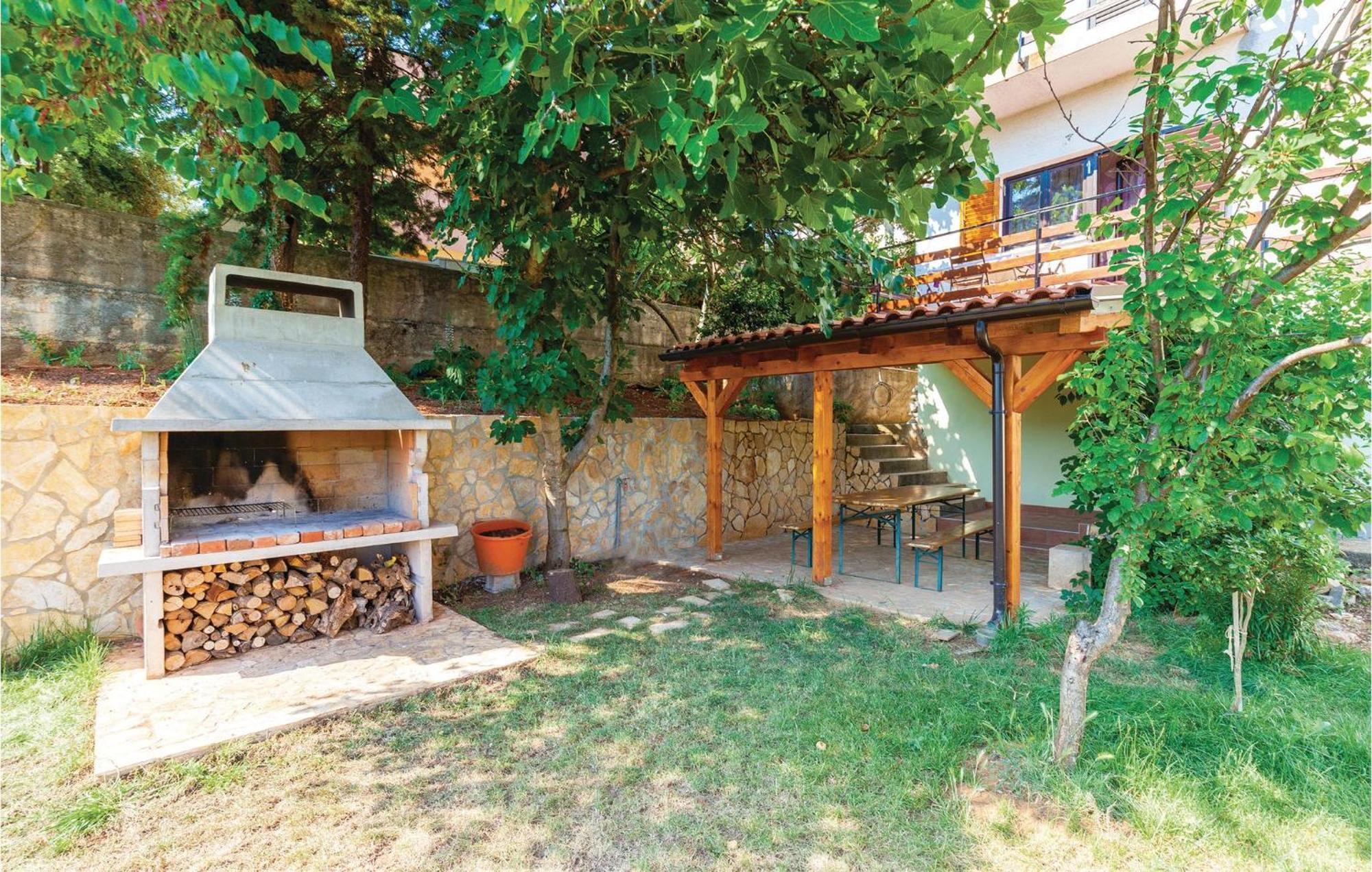 Gorgeous Apartment In Krk With Kitchen Крк Экстерьер фото